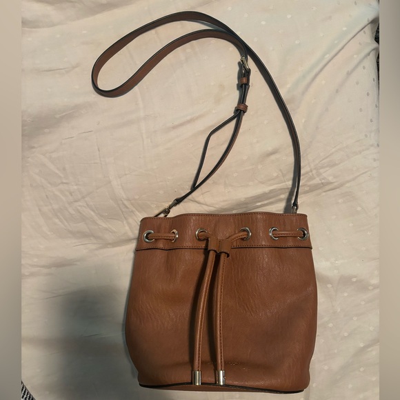 Calvin Klein Crossbody Bucket bag with Drawstring in Brown EUC - Picture 2 of 12